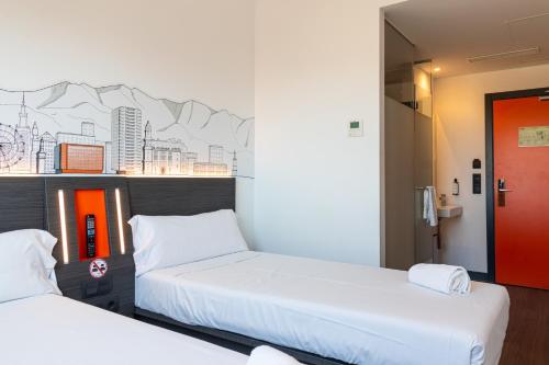 easyHotel Malaga City Centre in Malaga városközpont easyHotel Malaga City Centre in Malaga városközpont