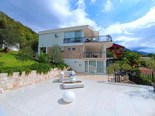 PANORAMIC RESIDENCE Tivat in Donja Lastva PANORAMIC RESIDENCE Tivat in Donja Lastva