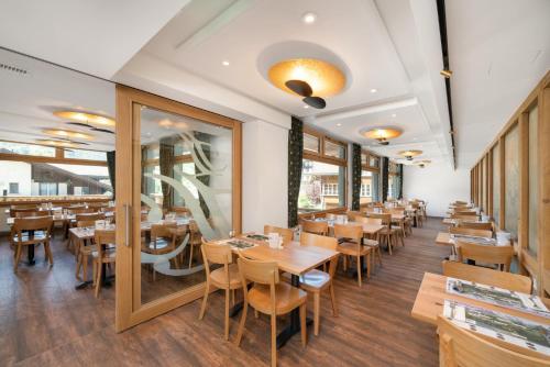 Food and beverages, Jungfrau Lodge, Swiss Mountain Hotel in Grindelwald Food and beverages, Jungfrau Lodge, Swiss Mountain Hotel in Grindelwald