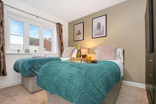 Detached 4 Bed-UltraFast Wifi Garden Free Parking in Deanshanger Detached 4 Bed-UltraFast Wifi Garden Free Parking in Deanshanger