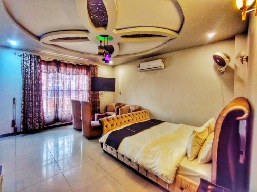 Restaurant, Abeer Hotel Swat by Khan Familia Travels in Mingora Restaurant, Abeer Hotel Swat by Khan Familia Travels in Mingora