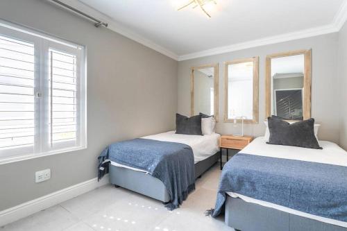 Stunning 2 Bedroom, Big Bay, Bona Views