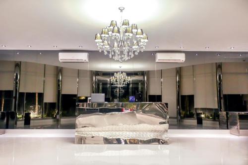 Előcsarnok, AZURE Ocean Reserve in Solanas Előcsarnok, AZURE Ocean Reserve in Solanas