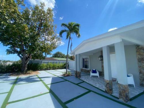 Dream Home 4B2B in Hialeah (Florida) Dream Home 4B2B in Hialeah (Florida)