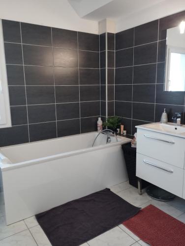 Petit Lu in Isneauville Petit Lu in Isneauville