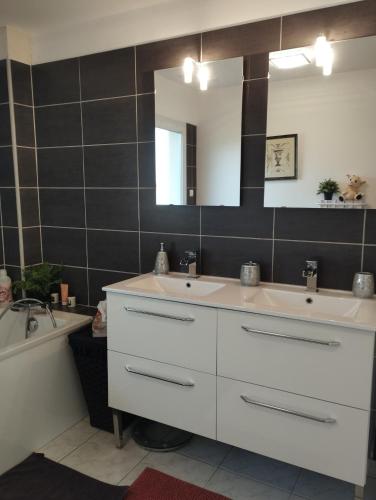 Petit Lu in Isneauville Petit Lu in Isneauville