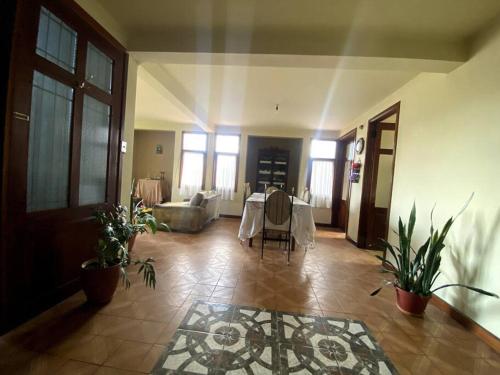 Hermoso y Centrico Departamento in Tarija Hermoso y Centrico Departamento in Tarija