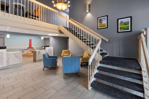 Lobi, La Quinta Inn by Wyndham Sheboygan in Sheboygan (WI) Lobi, La Quinta Inn by Wyndham Sheboygan in Sheboygan (WI)