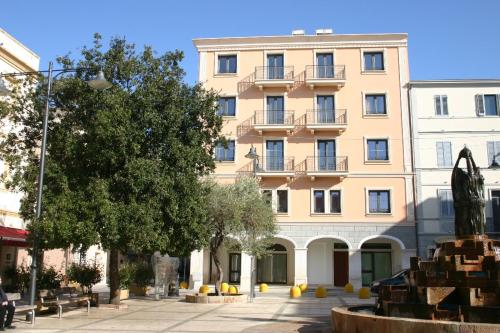 入口, Hotel Regina Elena in 奧爾比亞市中心 入口, Hotel Regina Elena in 奧爾比亞市中心