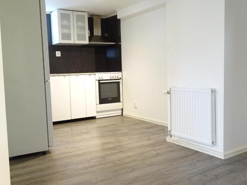 Nyrenoverat boende nära Astrid Lindgrens Värld (Nyrenoverat boende nara Astrid Lindgrens Varld) in 빔메르뷔 시티 센터 Nyrenoverat boende nära Astrid Lindgrens Värld (Nyrenoverat boende nara Astrid Lindgrens Varld) in 빔메르뷔 시티 센터