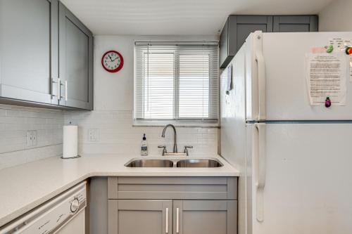 Balcony and Resort Amenities Gulf Coast Escape! in Hudson Balcony and Resort Amenities Gulf Coast Escape! in Hudson