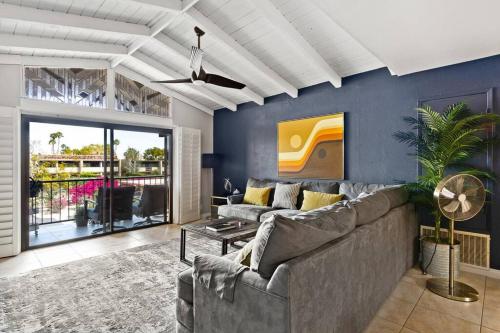 Palm Springs Unique Central Condo