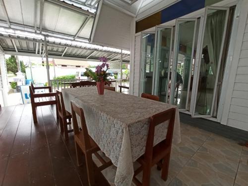 Rainbow House Resort in Kamphaeng Phet Rainbow House Resort in Kamphaeng Phet