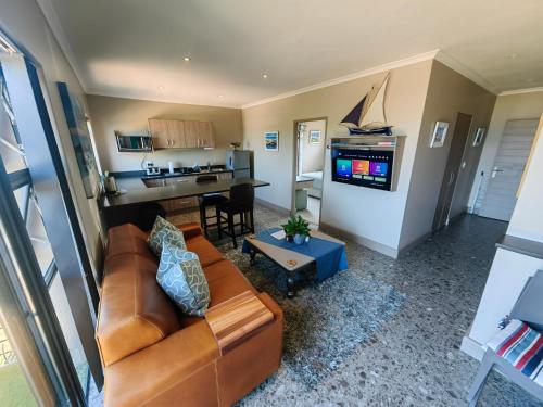 Kitchen, Karibu Self-catering Accommodation in Hermanus Kitchen, Karibu Self-catering Accommodation in Hermanus