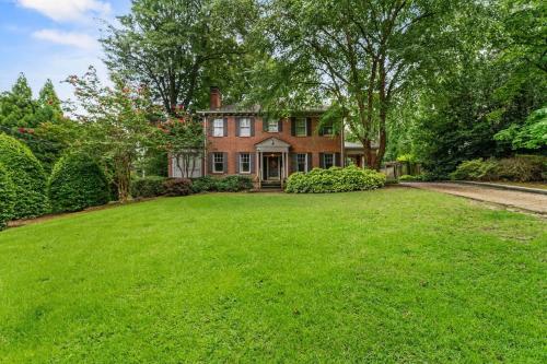 Garden, Spacious Family Haven - Emory Heritage Near CDC in Emory Garden, Spacious Family Haven - Emory Heritage Near CDC in Emory