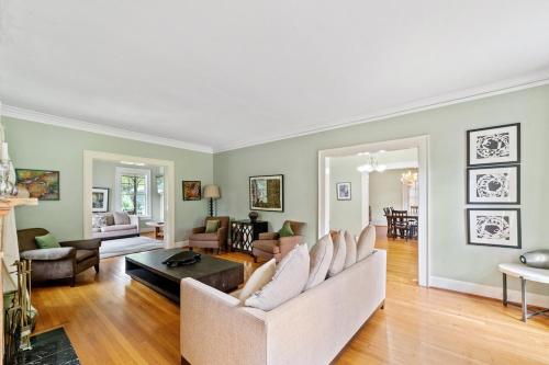 Spacious Family Haven - Emory Heritage Near CDC in Emory Spacious Family Haven - Emory Heritage Near CDC in Emory