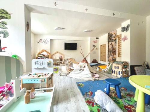 คลับสำหรับเด็ก, Hotel Horník (Hotel Hornik) in วลาโชวิช คลับสำหรับเด็ก, Hotel Horník (Hotel Hornik) in วลาโชวิช