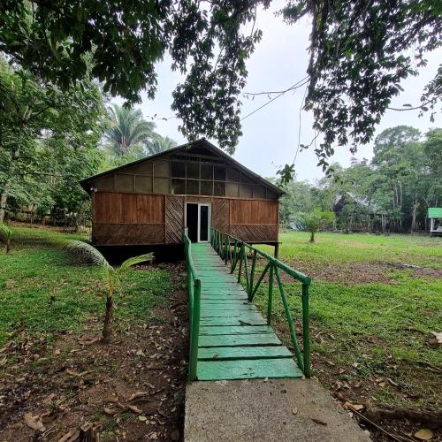Vue extérieure, Cabañas Paraiso Escondido Gt (Cabanas Paraiso Escondido Gt) in Rio Dulce Vue extérieure, Cabañas Paraiso Escondido Gt (Cabanas Paraiso Escondido Gt) in Rio Dulce