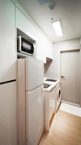 Kitchen, Hostel The Camino near Guro Digital Complex Kitchen, Hostel The Camino near Guro Digital Complex