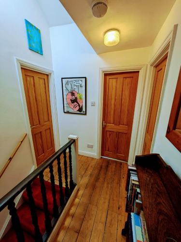 Detached house with gated parking in Whalley Range in Manchester Detached house with gated parking in Whalley Range in Manchester
