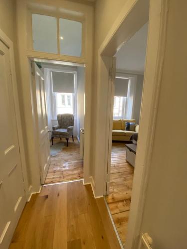 Gorgeous 2 bed, city apartment in Duddingston Gorgeous 2 bed, city apartment in Duddingston