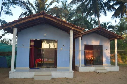 Sun Klssed Gokarna Beach Stay in Gokarna Kudle Beach Sun Klssed Gokarna Beach Stay in Gokarna Kudle Beach