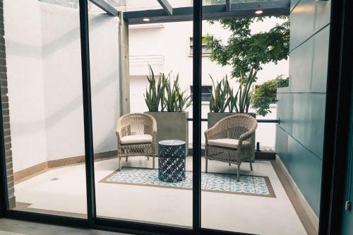 Facilities, Hotel Sebas 202 in Caracas Facilities, Hotel Sebas 202 in Caracas