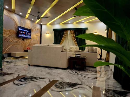 Royal Galaxy Guest House (For Families Only) in Islamabad Royal Galaxy Guest House (For Families Only) in Islamabad