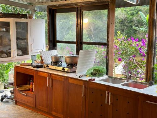 Kitchen, COI NGUON FARM GLAM Mang Den in Kon Von Kle Kitchen, COI NGUON FARM GLAM Mang Den in Kon Von Kle