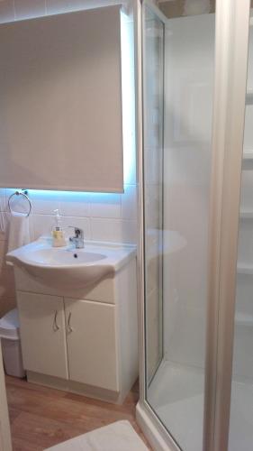 ห้องน้ำ, Waters Edge B&B in ไคไทอะ ห้องน้ำ, Waters Edge B&B in ไคไทอะ