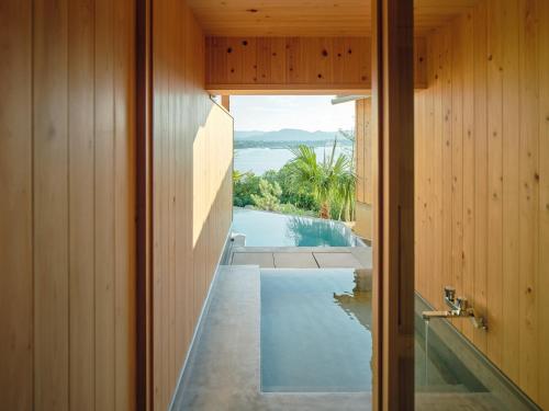 Bathroom, YAWN YARD Kouri Island in Nakijin Bathroom, YAWN YARD Kouri Island in Nakijin