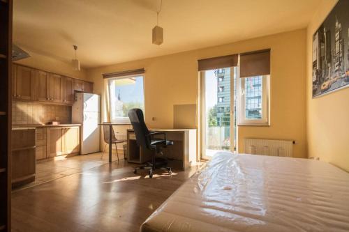 Metro Kabaty Apartment