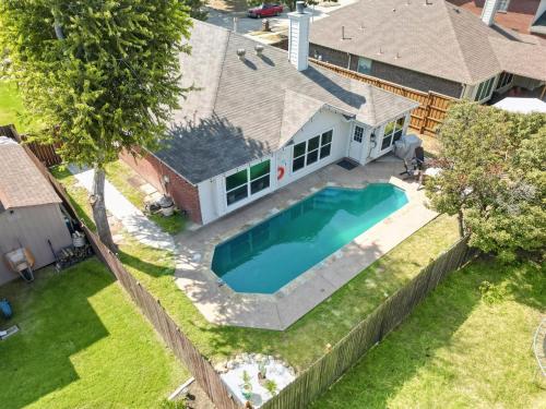 4BD 2BA Saginaw Sanctuary - Pool Firepit Laundry in ฟอสซิล ครีก 4BD 2BA Saginaw Sanctuary - Pool Firepit Laundry in ฟอสซิล ครีก