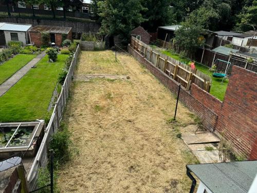3 bedroom cosy home in Birmingham in Oldbury 3 bedroom cosy home in Birmingham in Oldbury