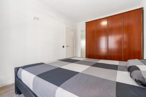 Your Home in Barcelona Office & Gym & Parking free