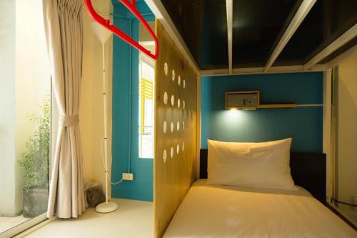 This photo about OYes Hostel shared on HyHotel.com