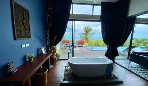 Ko Samui Seaview pool villa Philippa with car near Laem Sor Pagoda Ko Samui Seaview pool villa Philippa with car near Laem Sor Pagoda