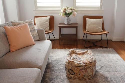 Deco Desire, Bellevue Hill Isyd in Bellevue Hill Deco Desire, Bellevue Hill Isyd in Bellevue Hill