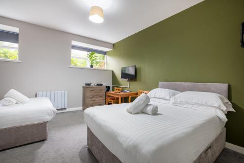 Station Lodge - FREE off-site Health Club access with Pool, Sauna, Steam Room & Gym in Windermere Station Lodge - FREE off-site Health Club access with Pool, Sauna, Steam Room & Gym in Windermere