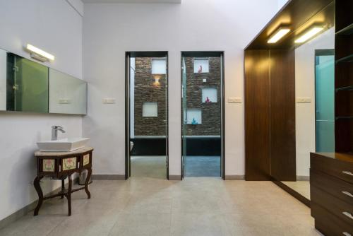 Casa de banho, Sais lotus villa -Home stay and Event venue in Edayarpalayam Casa de banho, Sais lotus villa -Home stay and Event venue in Edayarpalayam