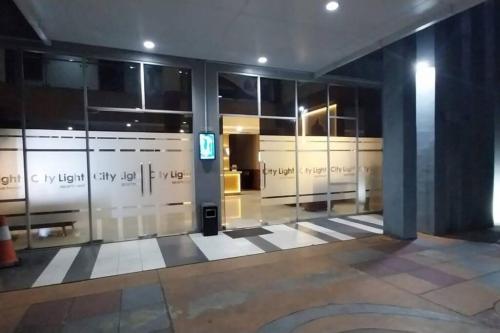 City Light Studio Exclusive 1 in Ciputat City Light Studio Exclusive 1 in Ciputat