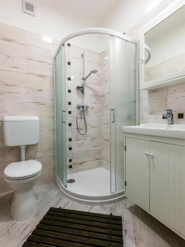 Malasits 1 private room with shared bathroom in Gyor Malasits 1 private room with shared bathroom in Gyor