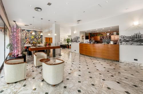 Előcsarnok, Abacus Hotel in Sesto San Giovanni Előcsarnok, Abacus Hotel in Sesto San Giovanni
