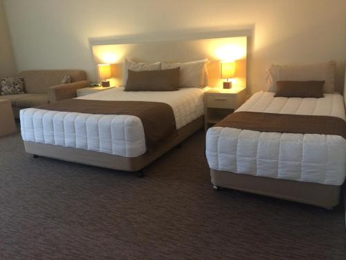 Acacia Motor Lodge in Coonabarabran Acacia Motor Lodge in Coonabarabran