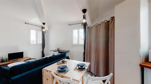 FLEGIER - St Charles Vieux Port