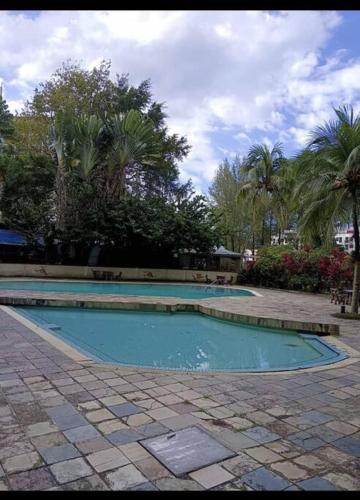 Bayu Emas Batu Ferringhi 2