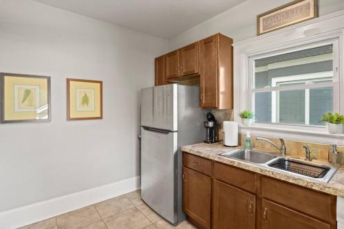 Beautiful One Bed in Lovely Park Ave Neighborhood in Rochester (New York) Beautiful One Bed in Lovely Park Ave Neighborhood in Rochester (New York)