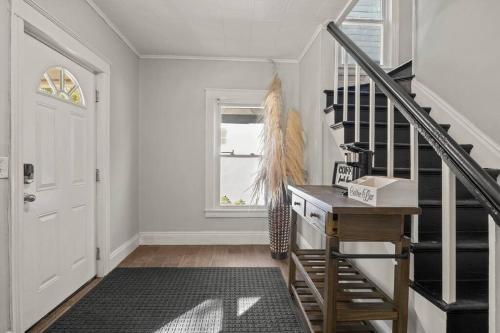 Beautiful One Bed in Lovely Park Ave Neighborhood in Rochester (New York) Beautiful One Bed in Lovely Park Ave Neighborhood in Rochester (New York)