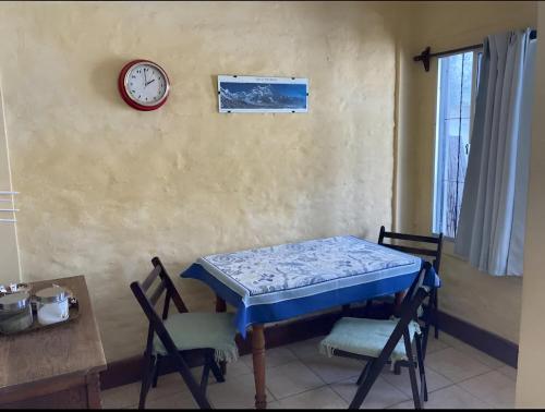 m² 1 spavaća soba, 1 privatna kupaonica Kuća u Mercedes
(La casita de Morgan) in Mercedes m² 1 spavaća soba, 1 privatna kupaonica Kuća u Mercedes
(La casita de Morgan) in Mercedes
