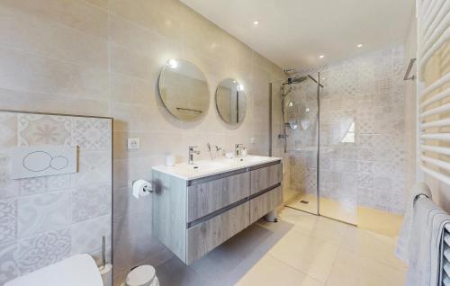 Bathroom, Awesome Home In Prayssas in Prayssas Bathroom, Awesome Home In Prayssas in Prayssas